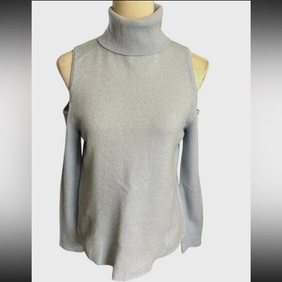 NWT Antonio Melani 100% Cashmere Cold Shoulder Gray Turtle Neck Sweater XS - Picture 1 of 6